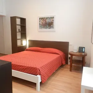 Central Guesthouse Apartment